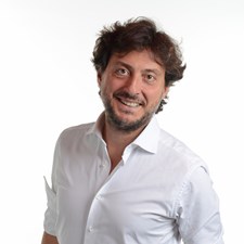 speaker Luigi Aiello