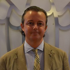speaker Andrea Bos