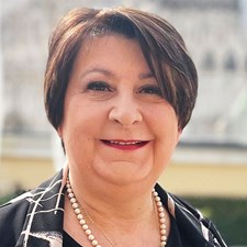 speaker Marcella Caradonna