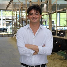 speaker Francesco Carioni