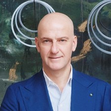 speaker Giuseppe Santoni