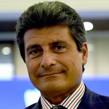 speaker Pierluigi Petrone