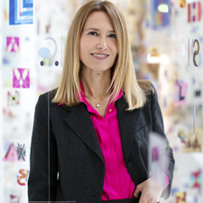 speaker Renata Cristina Mazzantini