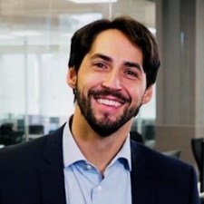 speaker Riccardo Angelini Rota