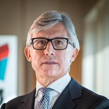 speaker Roberto Lecciso