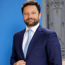 speaker Vincenzo Polidoro
