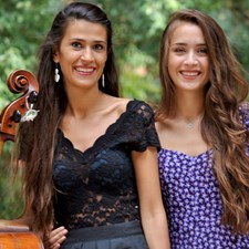 speaker Leila e Sara Shirvani